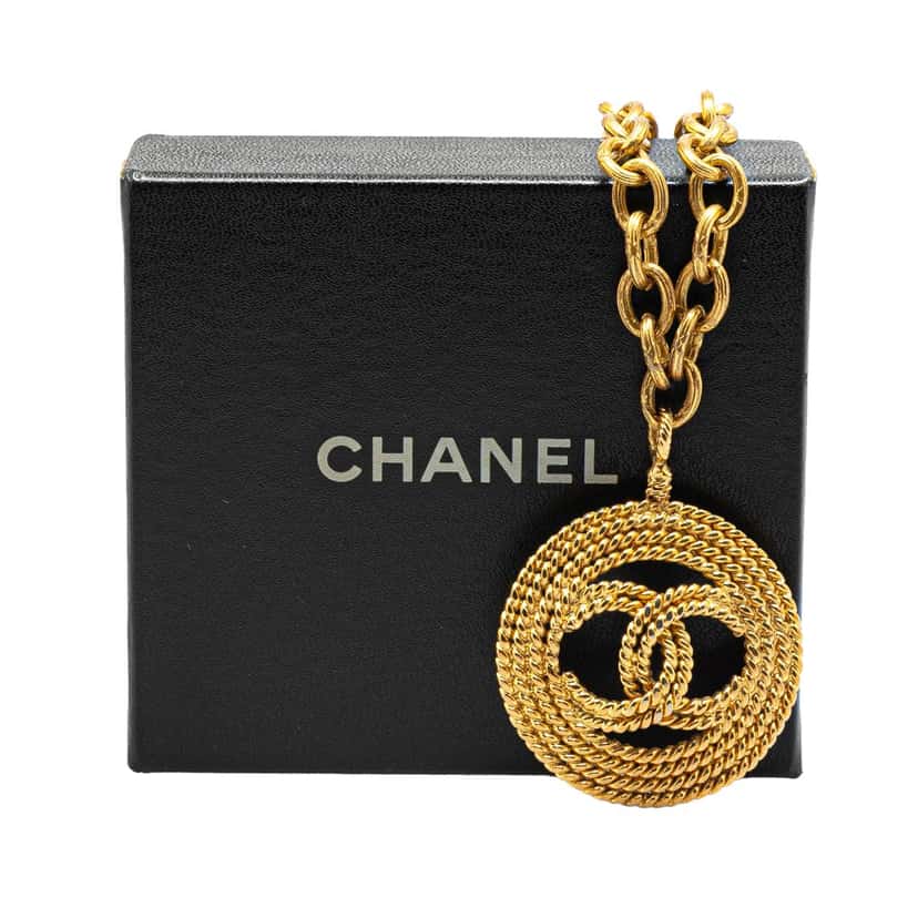 Chanel Gold Plated CC Braided Round Pendant Necklace Gold Metal Good condition - Box View