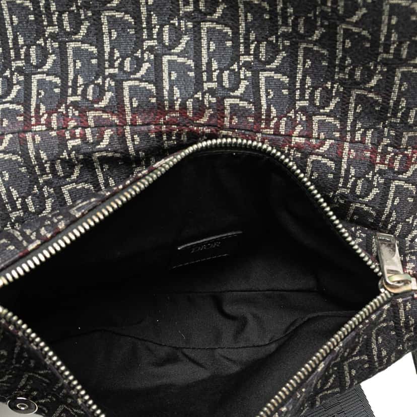 Dior Oblique Canvas Saddle Crossbody Black Canvas Good condition - Model View