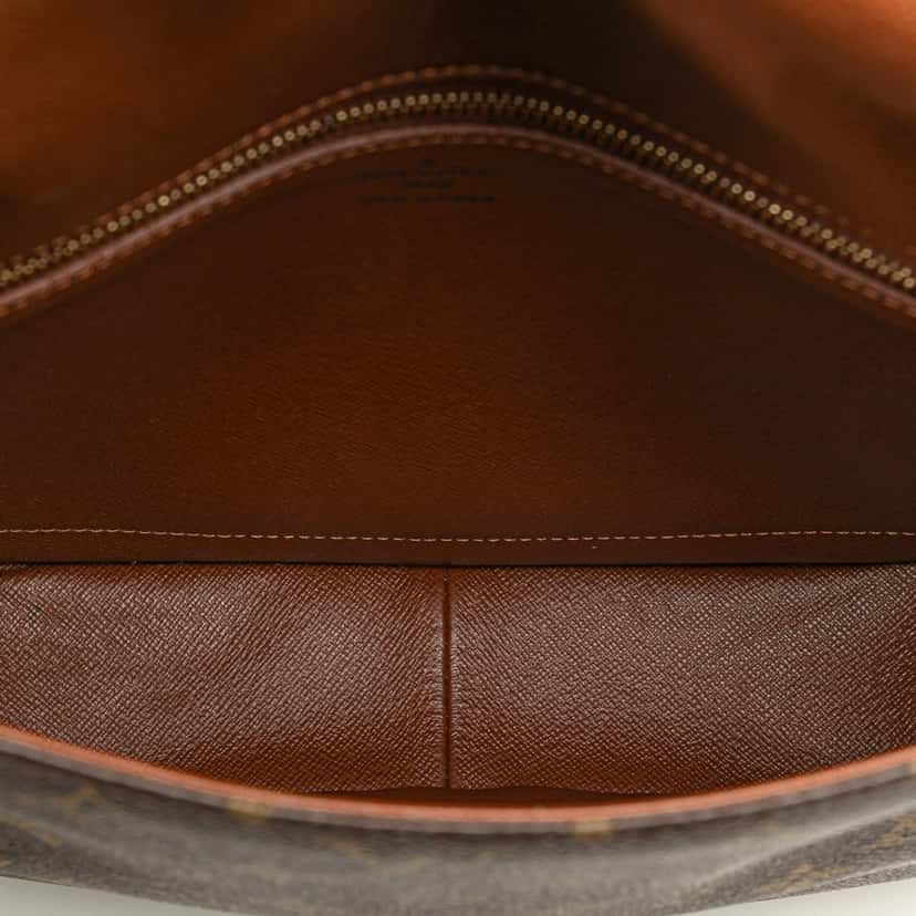 Louis Vuitton Monogram Saint Cloud GM Brown Canvas Fair condition - Model View