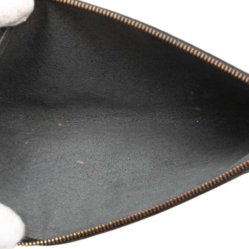 Louis Vuitton Epi Pochette Accessoires Black Leather Fair condition - Model View