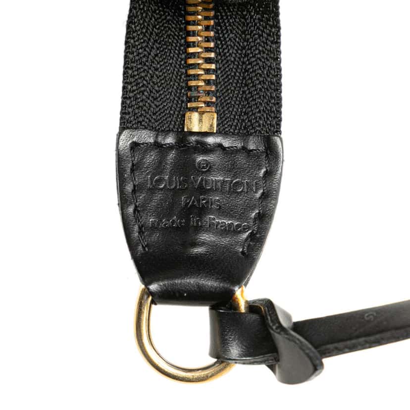 Louis Vuitton Epi Pochette Accessoires Black Leather Fair condition - Box View