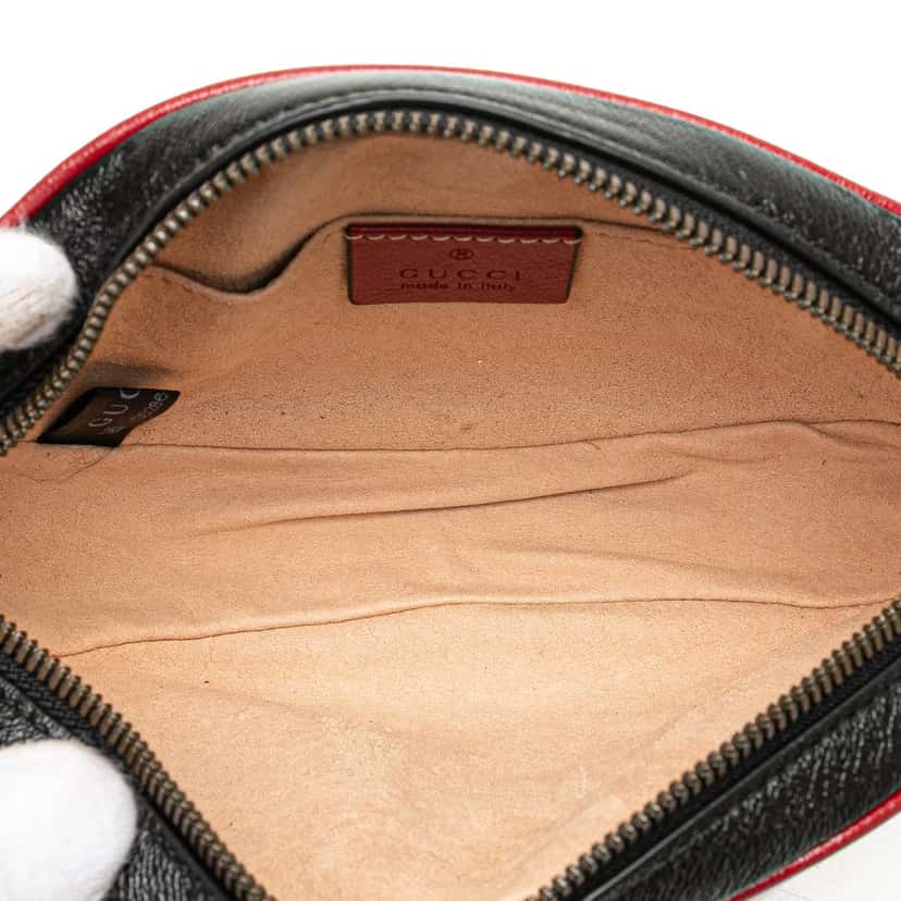 Gucci GG Marmont Leather Matelasse Torchon Belt Bag Black Leather Good condition - Model View