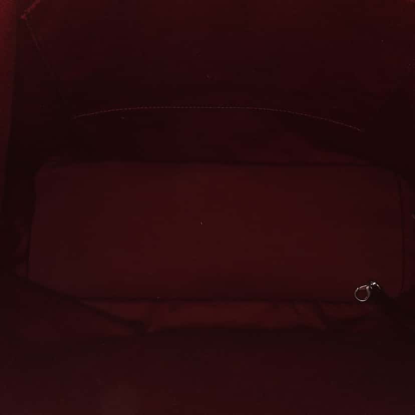 Chanel Large Calfskin Coco Eyelets Shopping Tote Red Leather Good condition - Model View