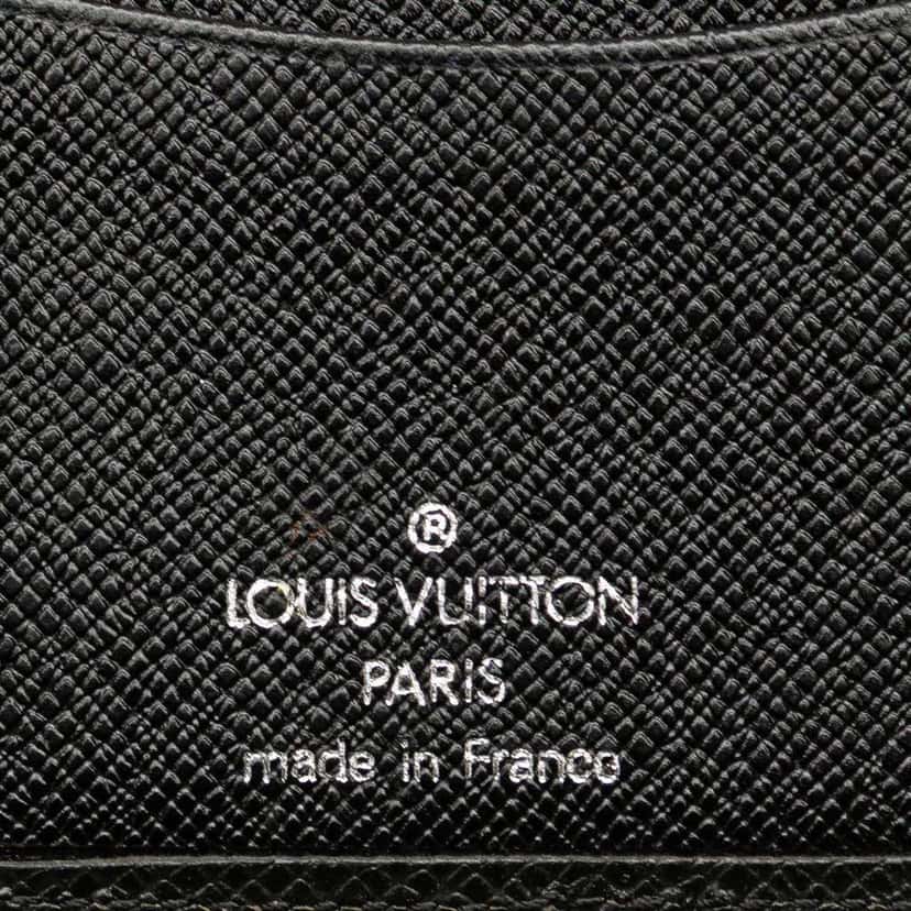 Louis Vuitton Taiga Business Card Holder Black Leather Good condition - Box View
