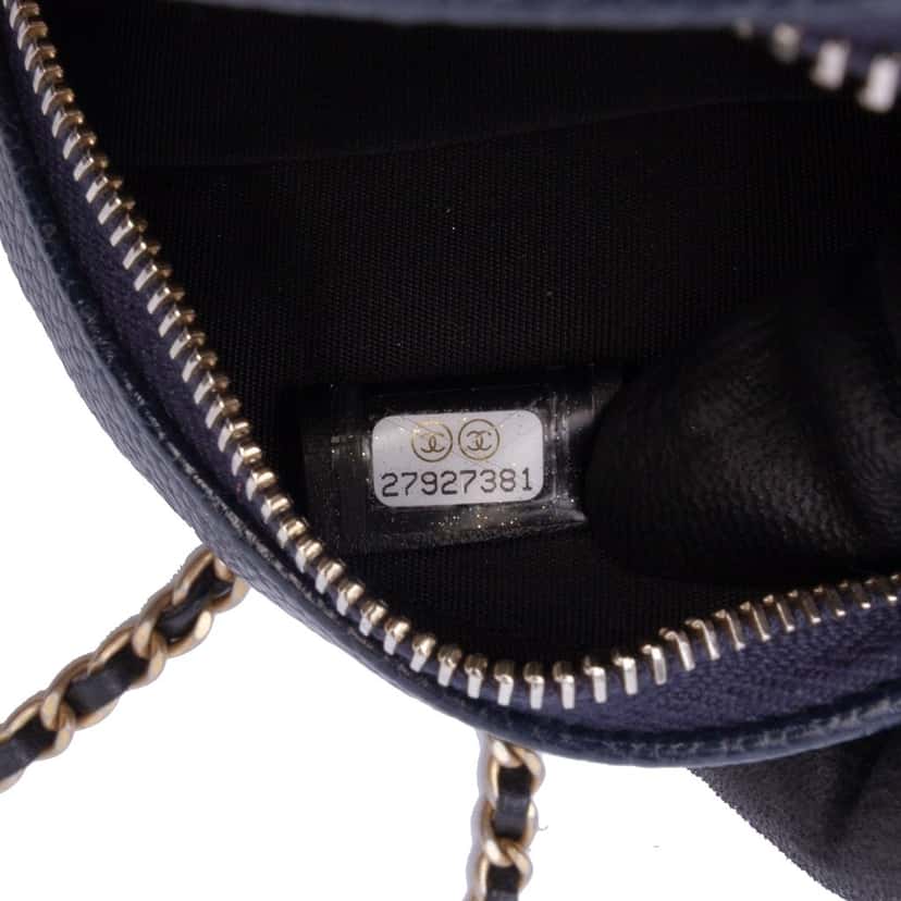 Chanel Caviar CC Filigree Round Crossbody Bag Blue Leather Good condition - Box View