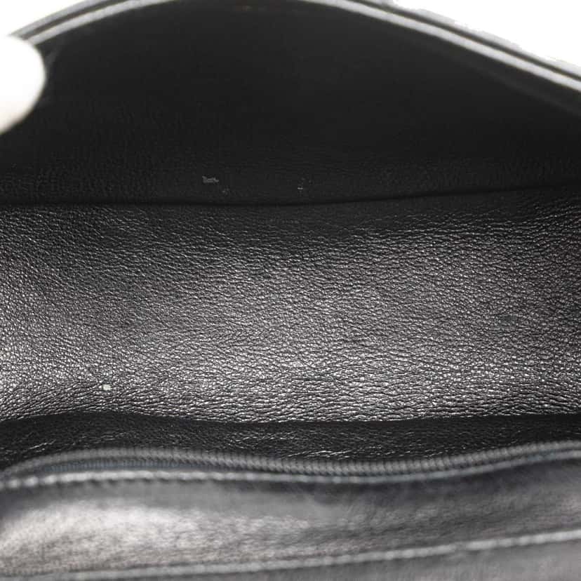 Chanel Mini CC Quilted Lambskin Single Flap Black Leather Good condition - Model View