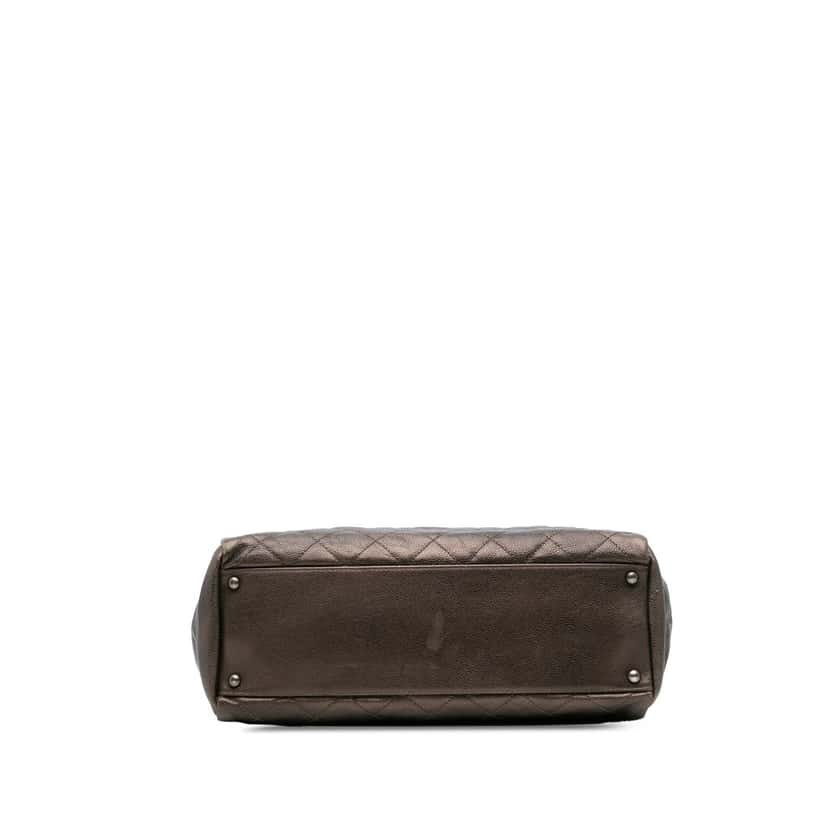 Chanel Large Quilted Iridescent Caviar Chic Tall Shopping Tote Brown Leather Good condition - Inside View