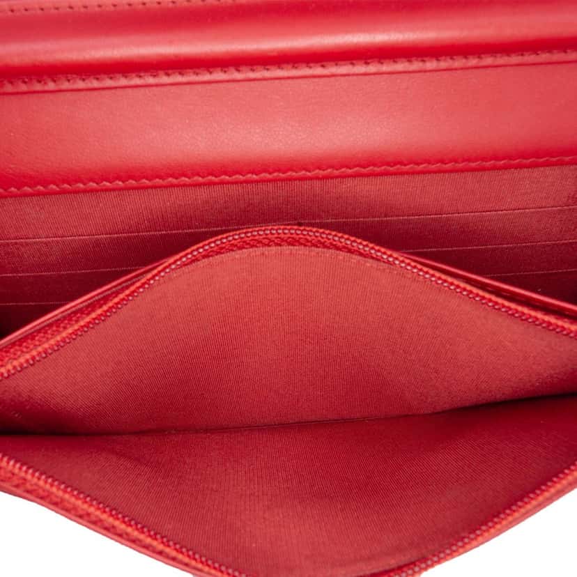 Chanel CC Mixed Quilt Caviar Wallet On Chain Red Leather Good condition - Box View