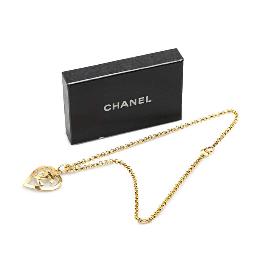 Chanel Gold Plated CC Heart Pendant Necklace Gold Metal Good condition - Box View
