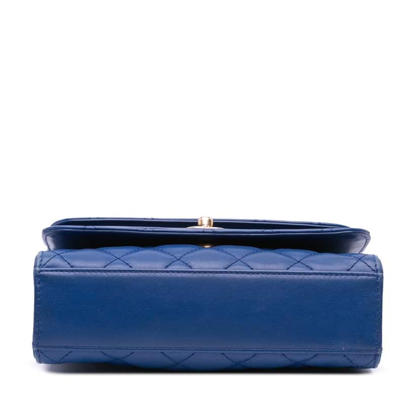 Chanel CC Quilted Calfskin Triple Flap Blue Leather Good condition - Inside View
