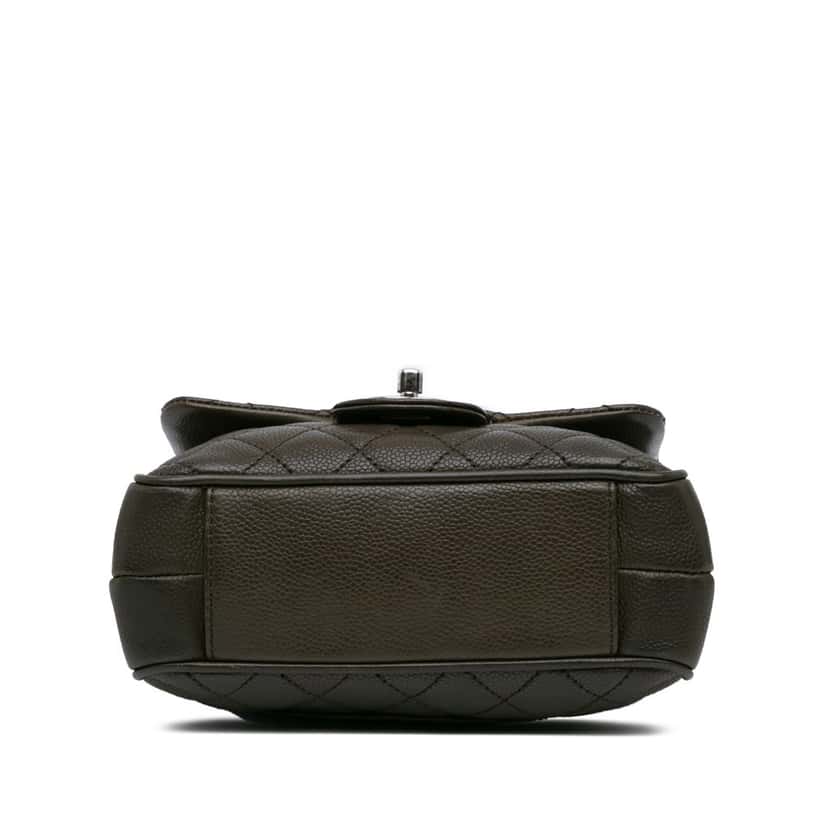 Chanel CC Quilted Caviar Crossbody Brown Leather Very good condition - Inside View