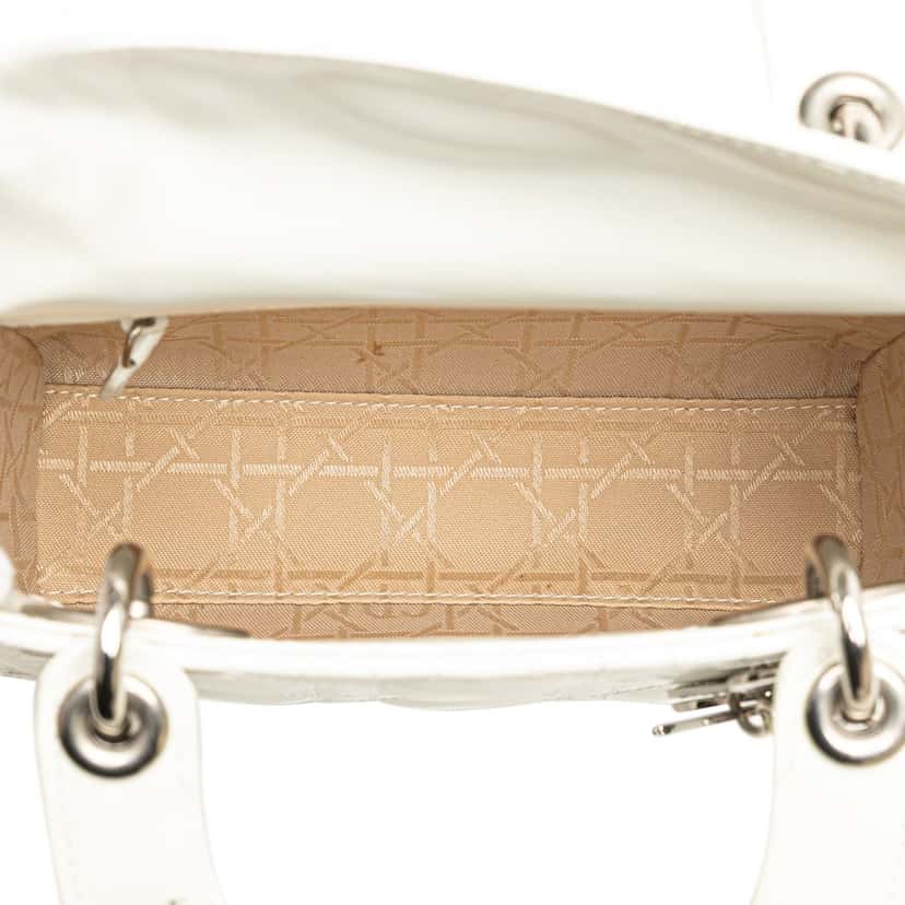 Dior Mini Lambskin Cannage Lady Dior White Leather Good condition - Model View