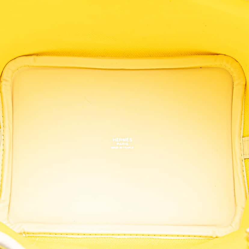 Hermès Toile Goeland and Swift Cargo Picotin Lock 18 Yellow Canvas Good condition - Model View