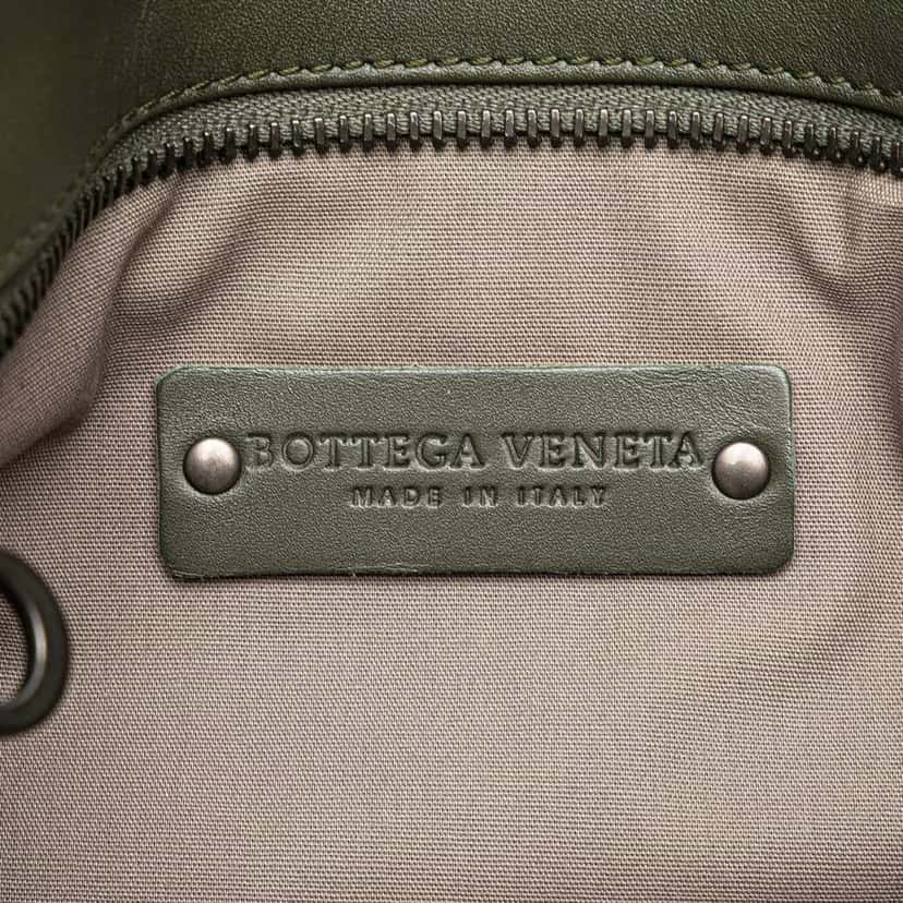Bottega Veneta Leather Intrecciato Crossbody Green Leather Good condition - Box View