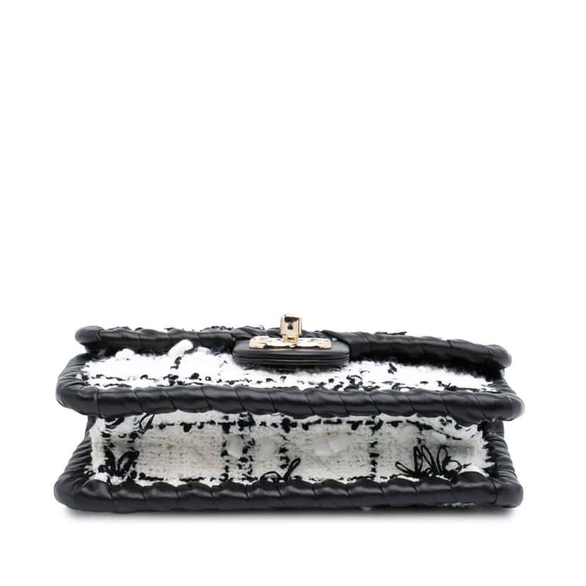 Chanel Mini Tweed My Own Frame Flap White Tweed Good condition - Inside View
