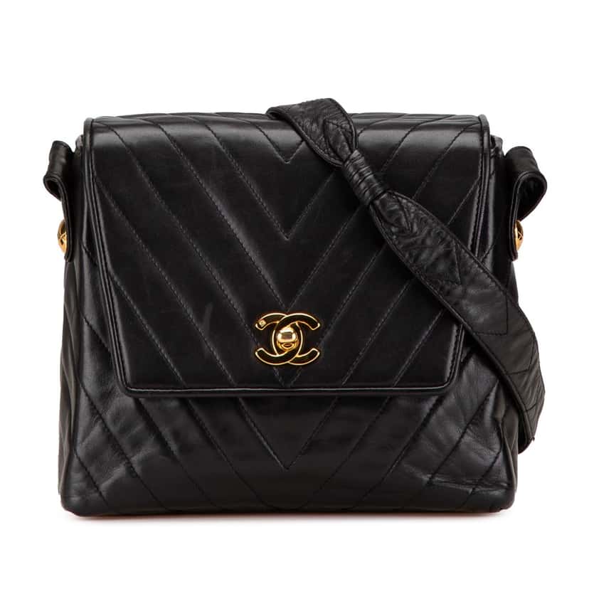 Chanel CC Chevron Lambskin Flap Black Leather Good condition - Front View