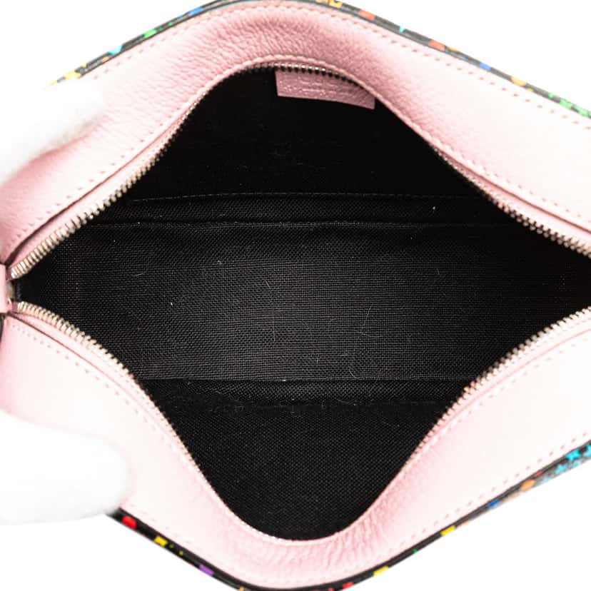 Gucci GG Supreme Psychedelic Crossbody Pink Canvas Good condition - Model View