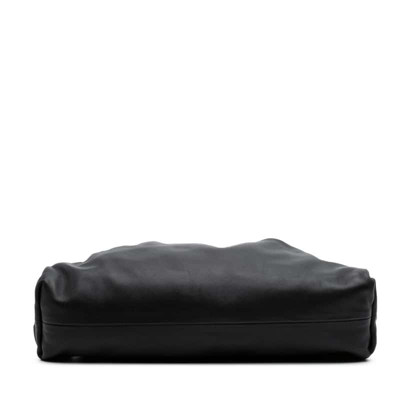 Bottega Veneta Lambskin The Pouch Black Leather Good condition - Inside View