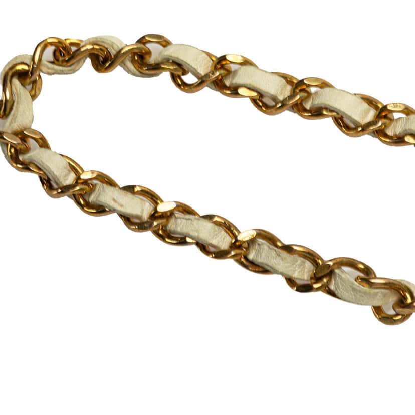 Chanel Gold Plated Medallion Leather Woven Chain Belt Gold Metal Good condition - Model View