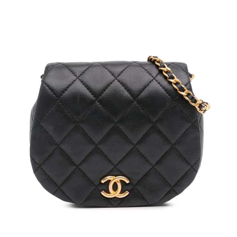 Chanel Mini Quilted Calfskin Coco Mail Clutch with Chain Black Leather Good condition - Front View