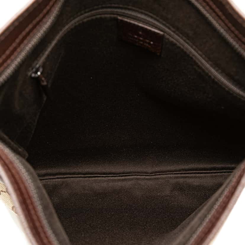 Gucci GG Canvas Crossbody Brown Canvas Fair condition - Model View