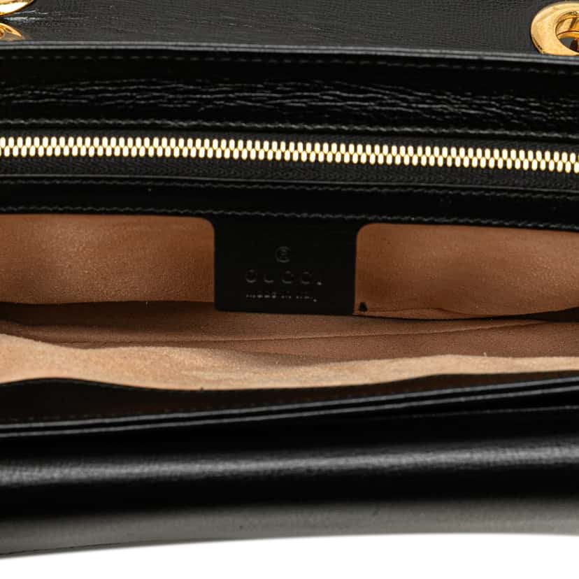 Gucci Small Leather Marina Chain Shoulder Bag Black Leather Very good condition - Model View