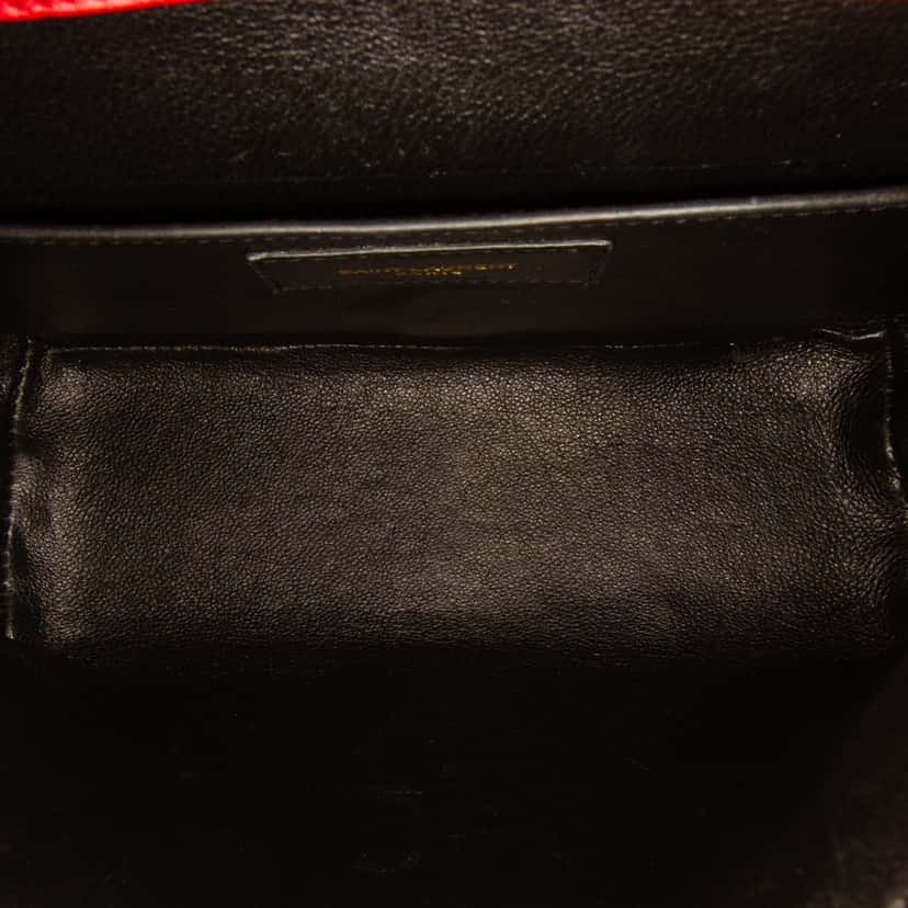 Saint Laurent Medium Lambskin Monogram Vicky Chain Bag Red Leather Good condition - Model View