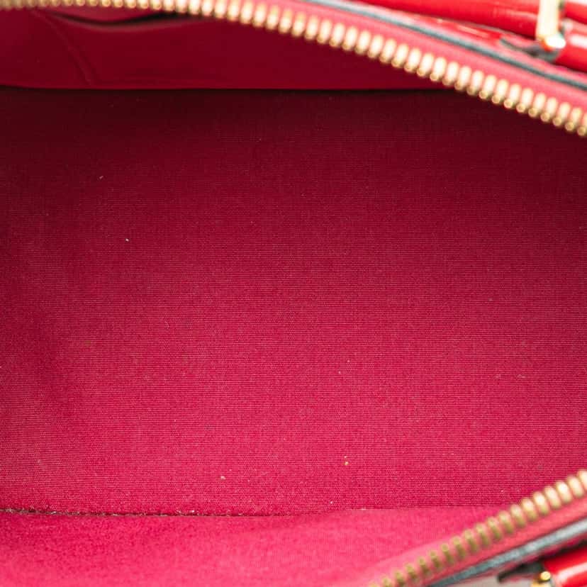 Louis Vuitton Monogram Vernis Alma BB Red Leather Good condition - Model View