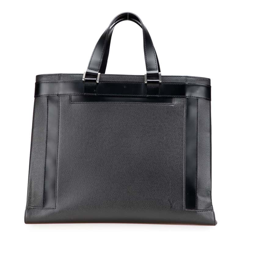 Louis Vuitton Taiga Kasbek PM Black Leather Good condition - Front View