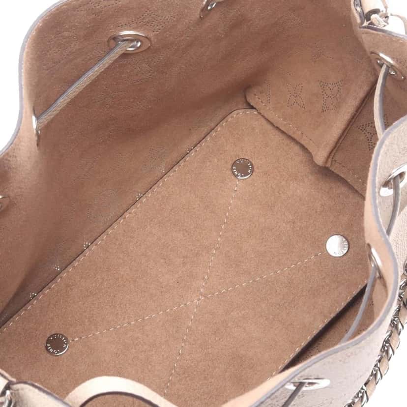 Louis Vuitton Monogram Mahina Bella Grey Leather Good condition - Inside View
