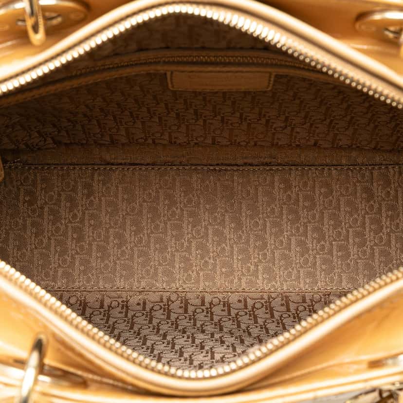 Dior Large Patent Cannage Lady Dior Brown Leather Good condition - Model View