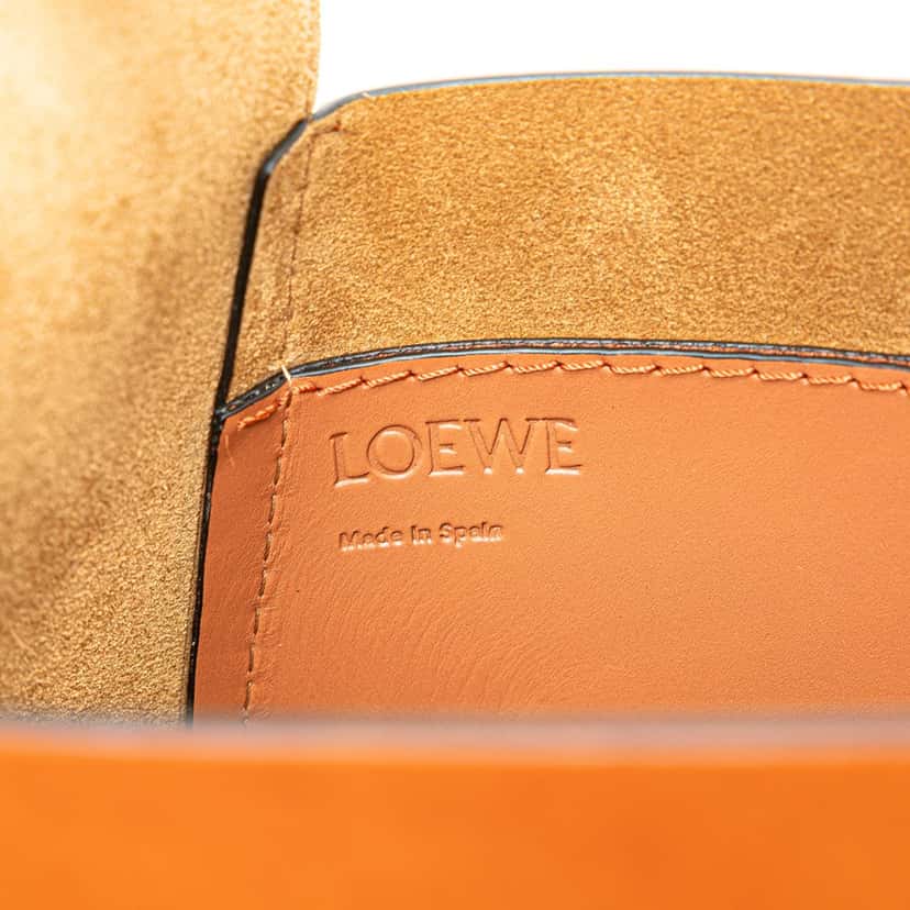 Loewe Calfskin Bamboo Bucket Bag Brown Leather Good condition - Box View