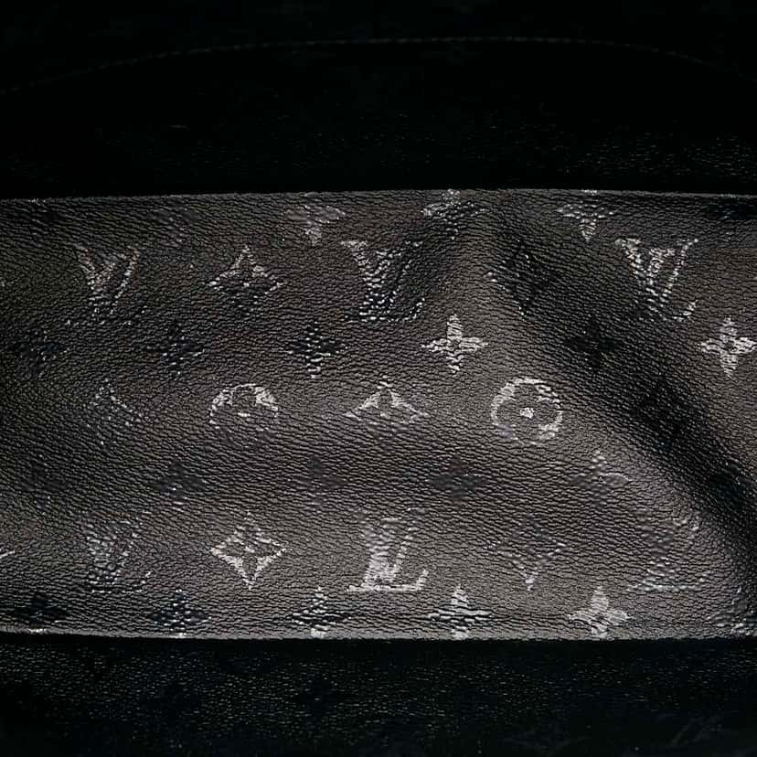 Louis Vuitton Urs Fischer Monogram Tufted Cabas White Canvas Good condition - Box View