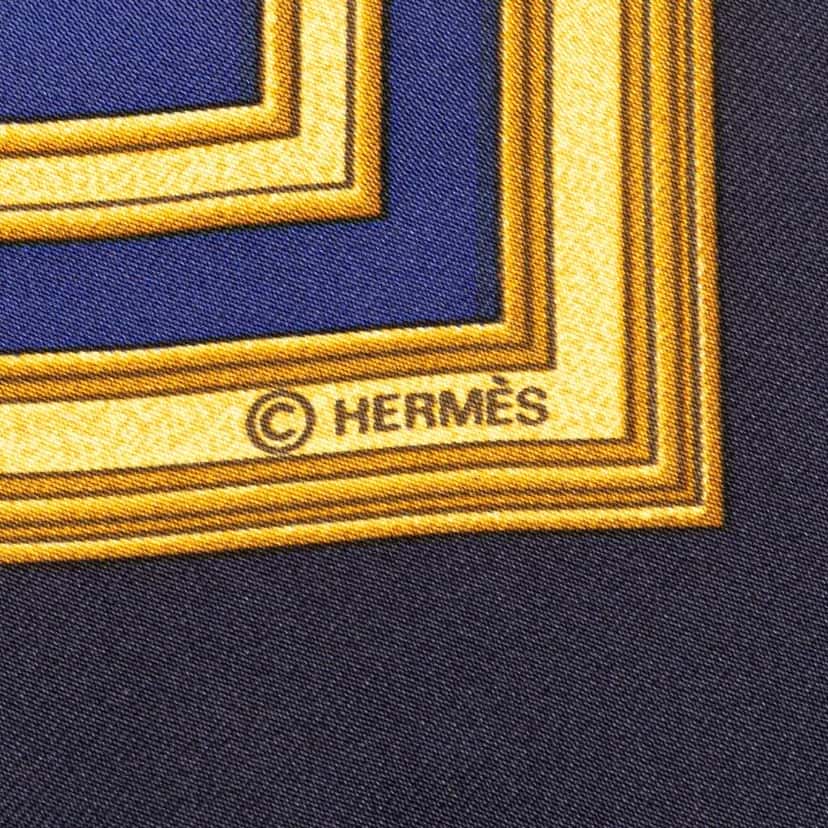 Hermès Les Tuileries Silk Scarf Gold Silk Very good condition - Box View