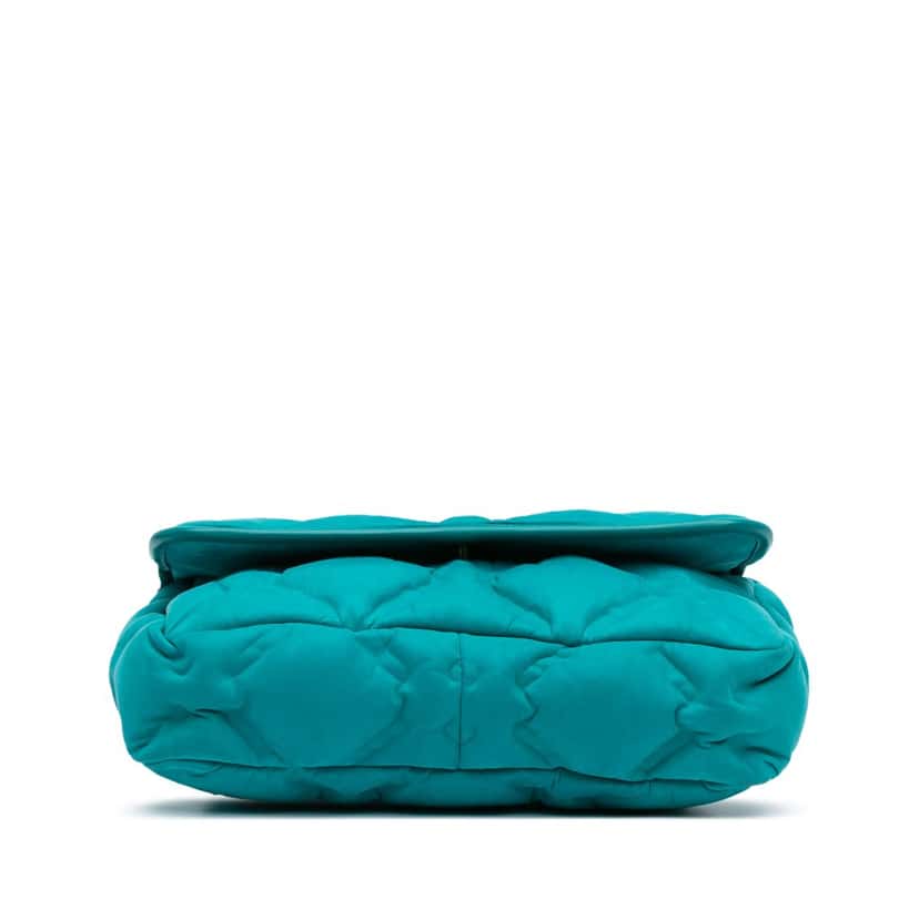 Chanel Small Iridescent Calfskin Chesterfield Flap Blue Leather Good condition - Inside View
