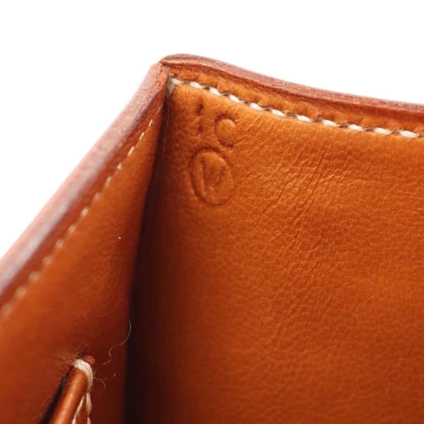 Hermès Courchevel Medor Crossbody Brown Leather Good condition - Box View