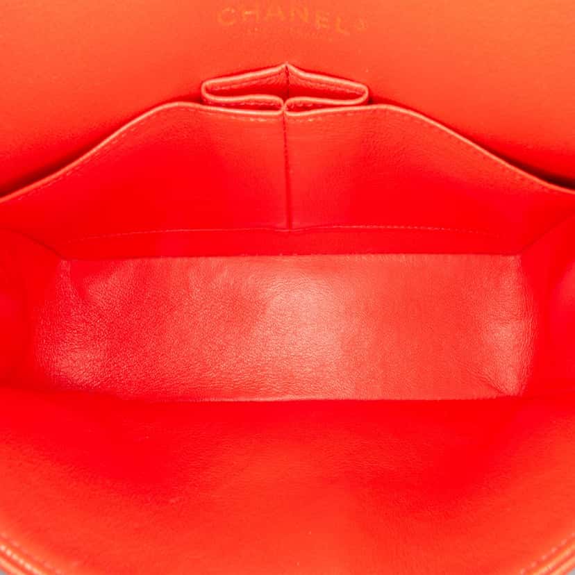 Chanel Small Classic Chevron Lambskin Double Flap Orange Leather Good condition - Model View