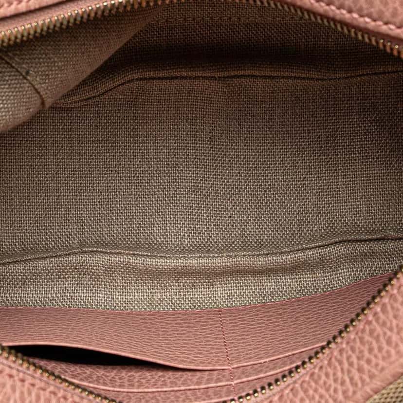 Gucci GG Canvas Bree Crossbody Brown Canvas Good condition - Model View
