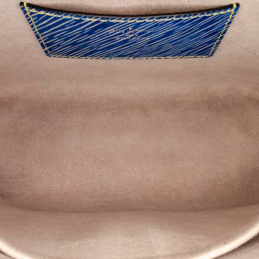 Louis Vuitton Studded Epi Twist MM Blue Leather Good condition - Box View