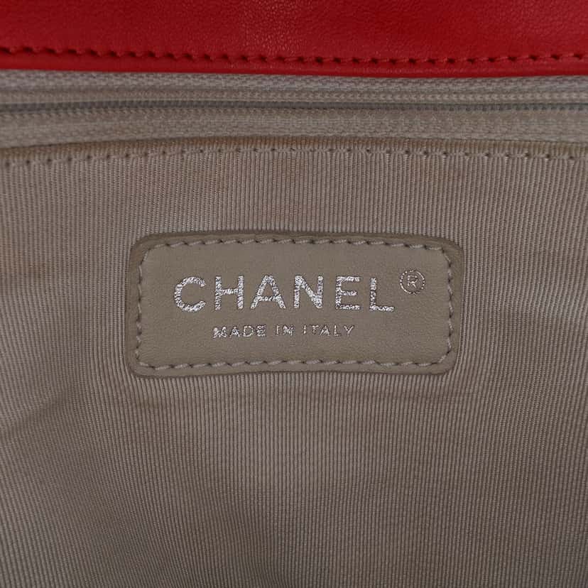 Chanel Maxi Washed Lambskin Chain Around Flap Red Leather Good condition - Box View