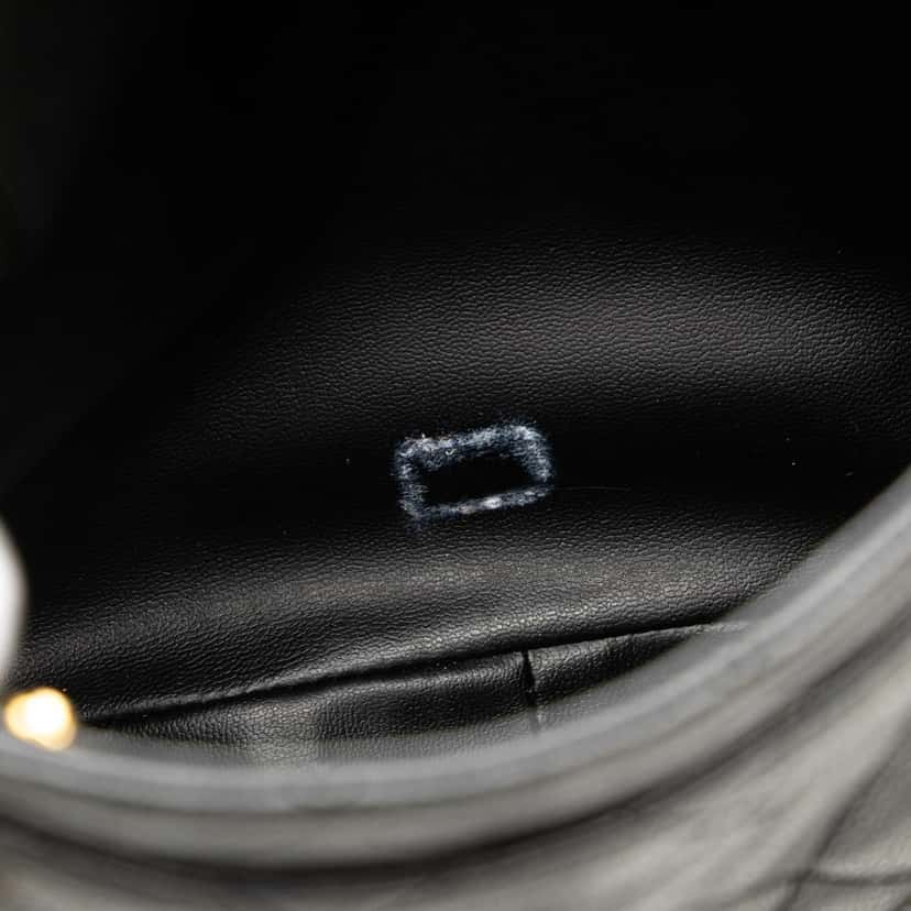 Chanel Quilted Caviar Chain Tote Black Leather Good condition - Box View