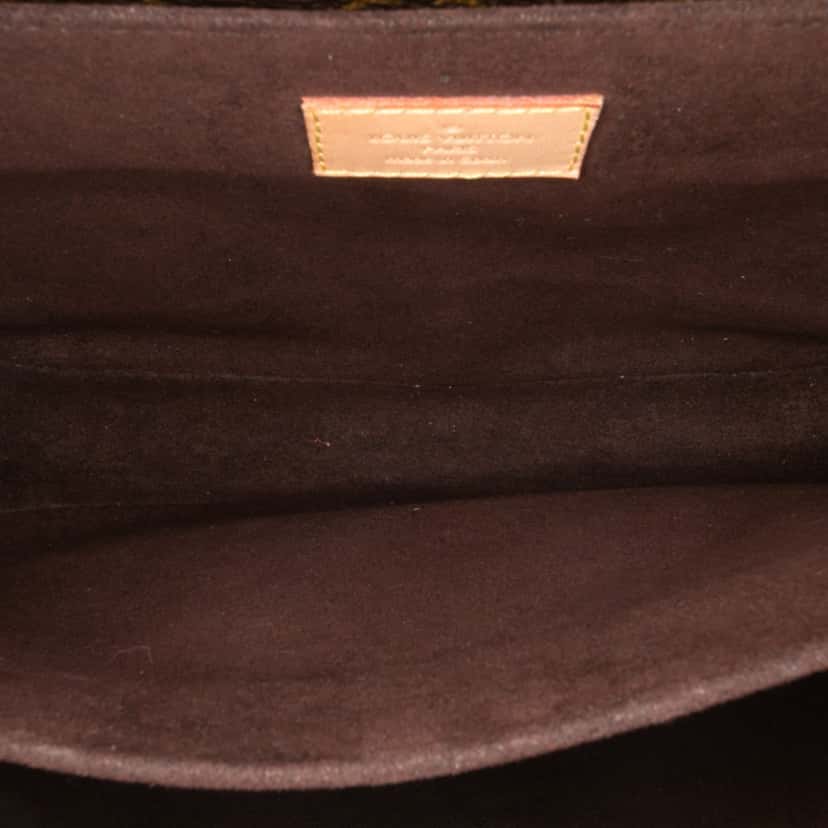Louis Vuitton Monogram Pochette Metis Brown Canvas Good condition - Model View