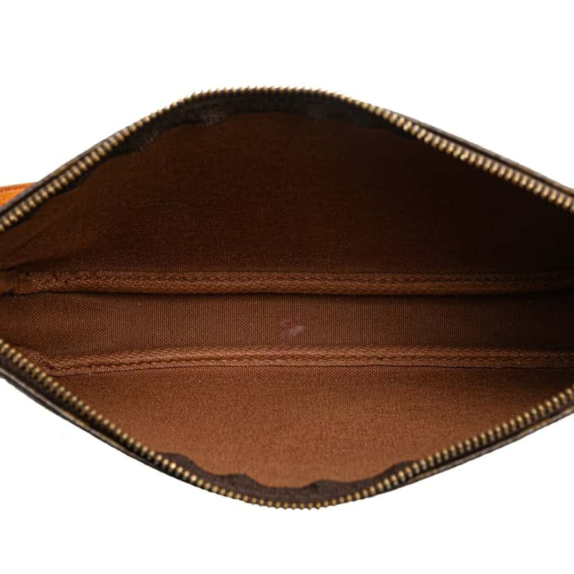 Louis Vuitton Monogram Pochette Accessoires Brown Canvas Good condition - Model View