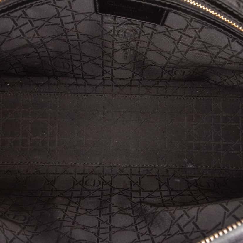 Dior Large Patent Cannage Lady Dior Black Leather Good condition - Model View
