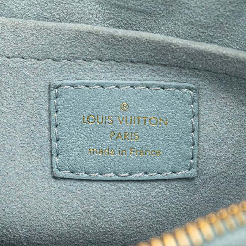 Louis Vuitton New Wave Camera Bag Blue Leather Good condition - Box View