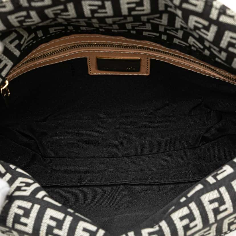 Fendi Zucchino Canvas Double Flap Shoulder Bag Black Canvas Good condition - Model View