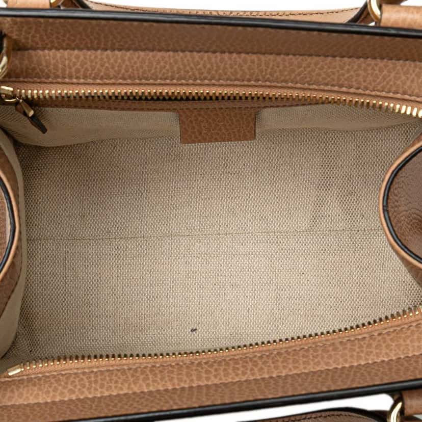 Gucci Medium Leather Soho Top Handle Convertible Tote Brown Leather Good condition - Model View