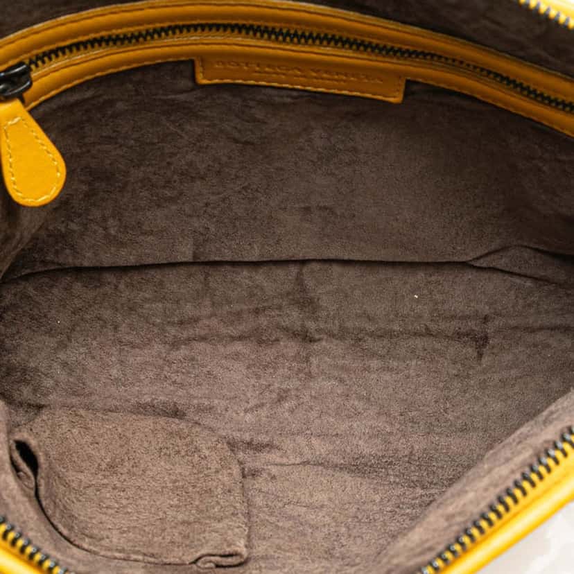 Bottega Veneta Medium Nappa Intrecciato Nodini Crossbody Yellow Leather Good condition - Model View