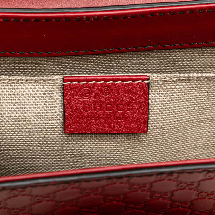 Gucci Medium Microguccissima Emily Shoulder Bag Red Leather Good condition - Box View
