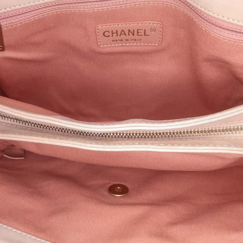 Chanel Jumbo Quilted Calfskin Triple Stitched Flap Brown Leather Very good condition - Model View